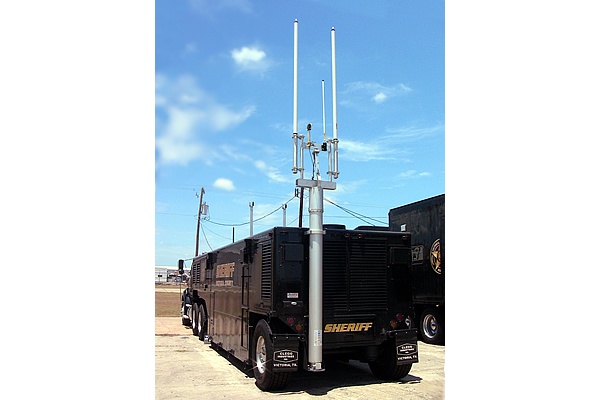 victoria-sheriff-mast-5