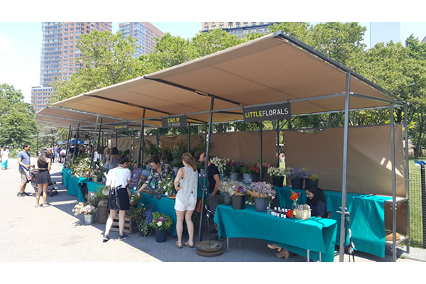 432-battery-park-market-stalls-a