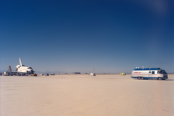 nasa-space-shuttle-command-center-clegg-2