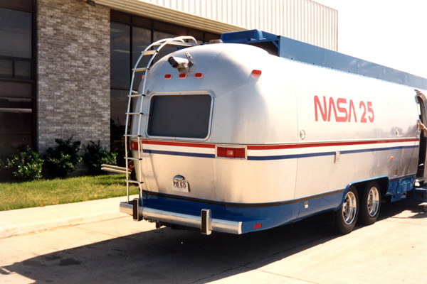 nasa-space-shuttle-command-center-clegg-8